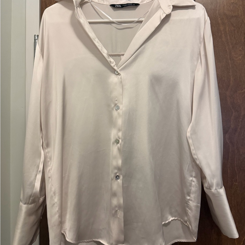 Zara Women's Soft Cream Button-Down Shirt
